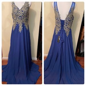 NWT gown
